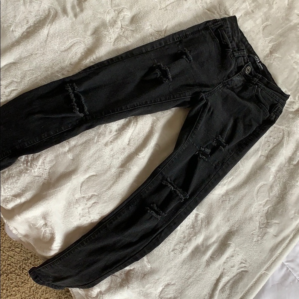 Black Super Skinny Torned Jeans